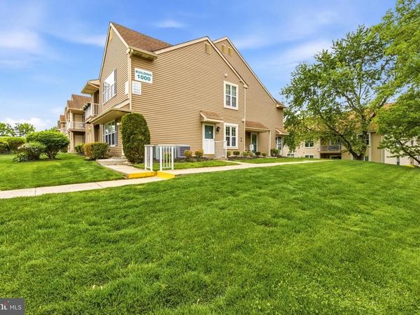 1014 A SCOTSWOOD COURT, MOUNT LAUREL, NJ 08054