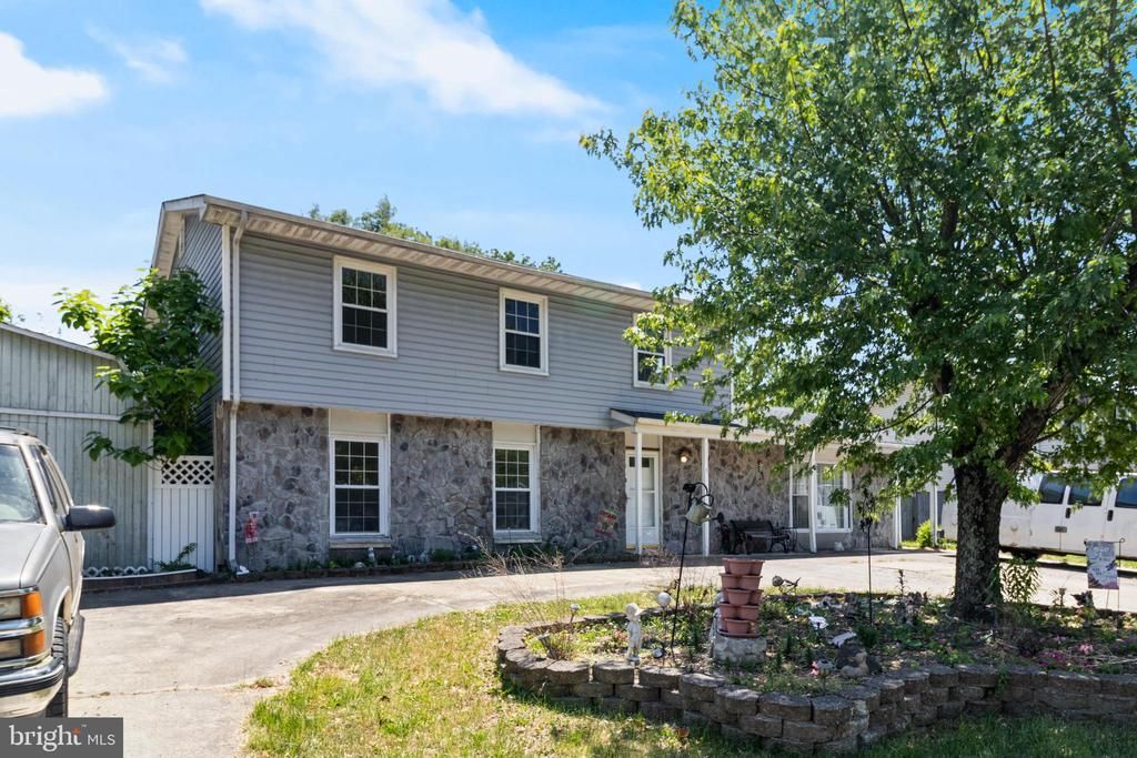 5 MOONCOIN CIRCLE, WALDORF, MD 20602