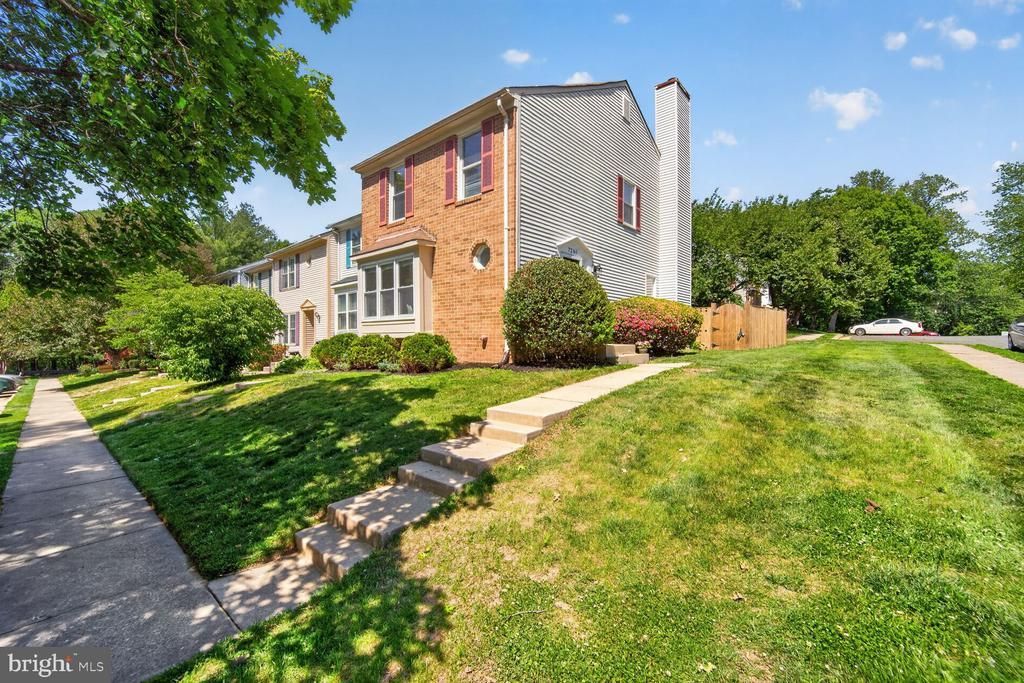 7265 Kousa Lane , Springfield, VA 22152 Main Photo