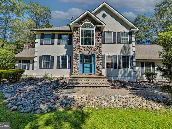 114 HOLLOW DRIVE , STROUDSBURG, PA 18360