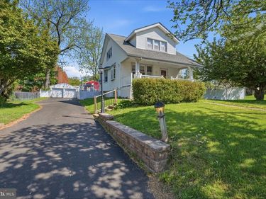 49 MAPLE AVENUE, SOUTHAMPTON, PA 18966