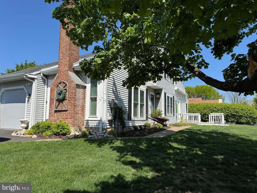172 Meadowview Court, Langhorne, PA 19047 Main Photo