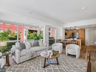1034 SPRUCE STREET, Unit 401, PHILADELPHIA, PA 19107
