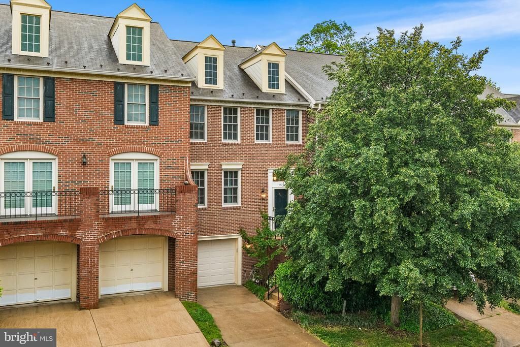1132 Quaker Hill Court , Alexandria, VA 22314 Main Photo