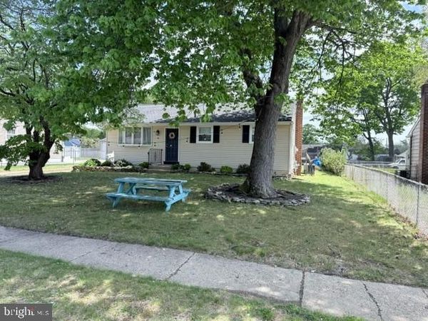 135 ESTATES ROAD, PINE HILL, NJ 08021
