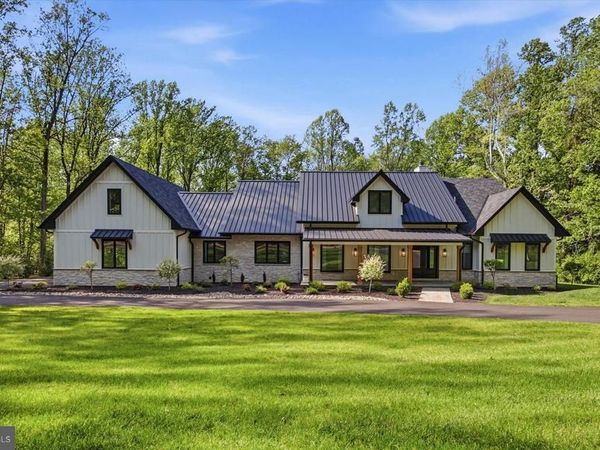 18 BEATTY LANE, MALVERN, PA 19355