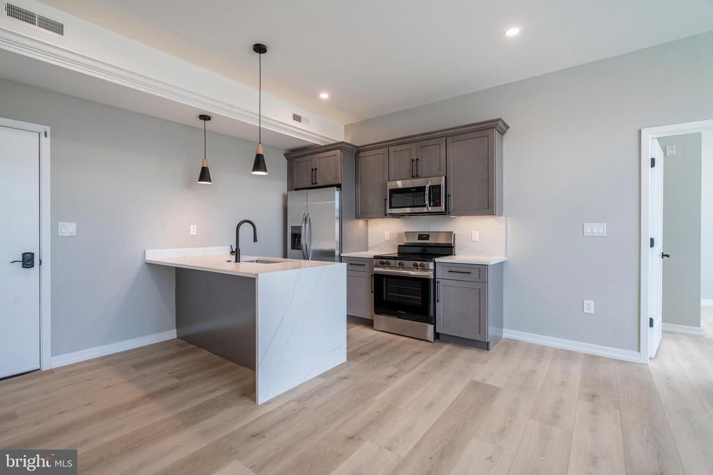 2401 Washington Avenue , Unit 2C, Philadelphia, PA 19146 Main Photo