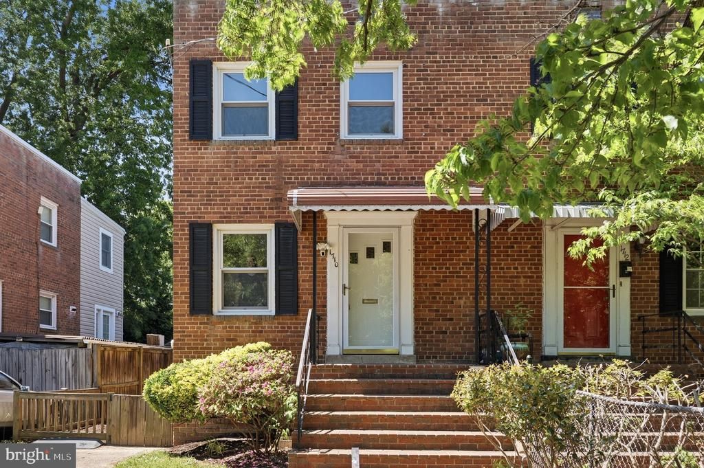 1710 N Cliff Street , Alexandria, VA 22301 Main Photo
