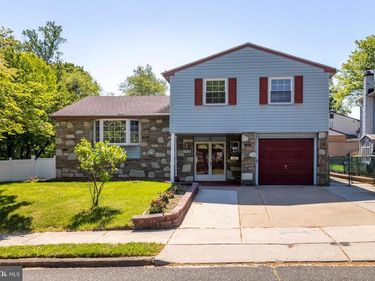 468 WOODHAVEN PLAZA, PHILADELPHIA, PA 19116