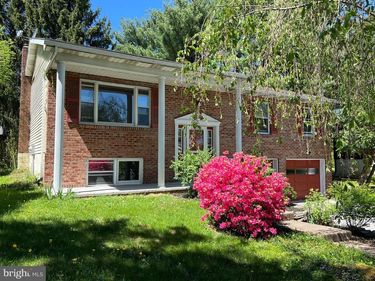 2056 CHELSEA LANE, STATE COLLEGE, PA 16801
