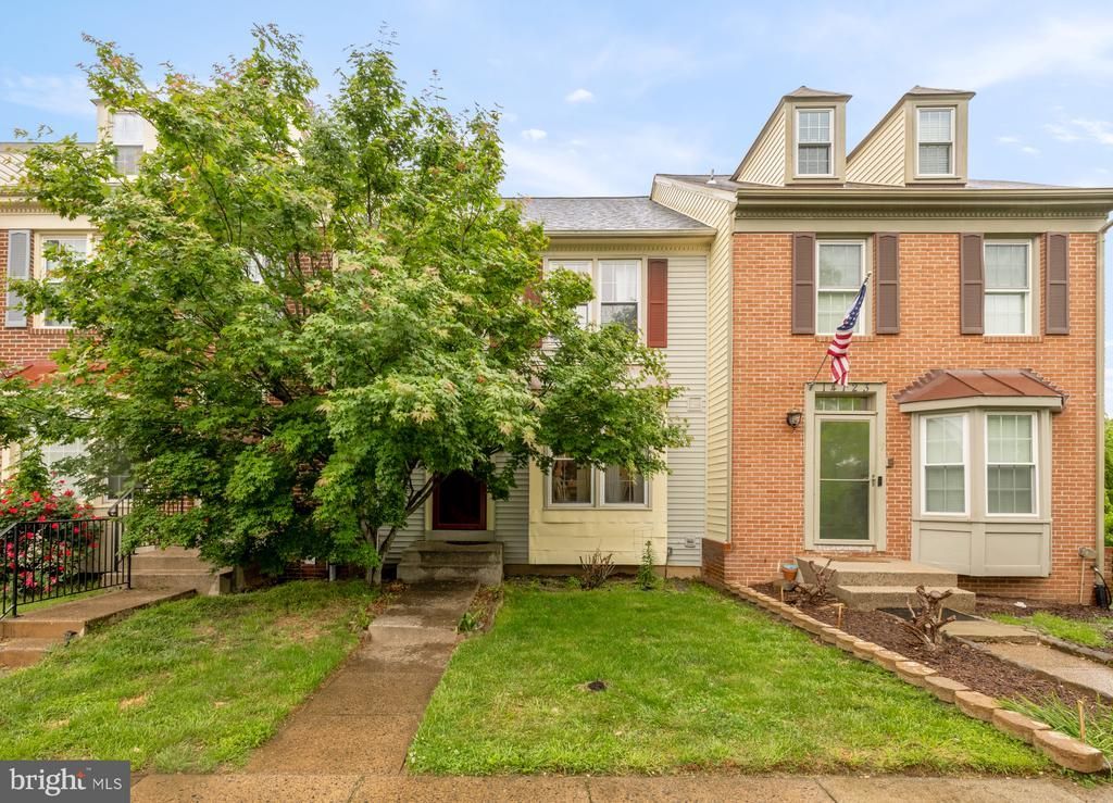 14121 Starbird Court , Centreville, VA 20121 Main Photo