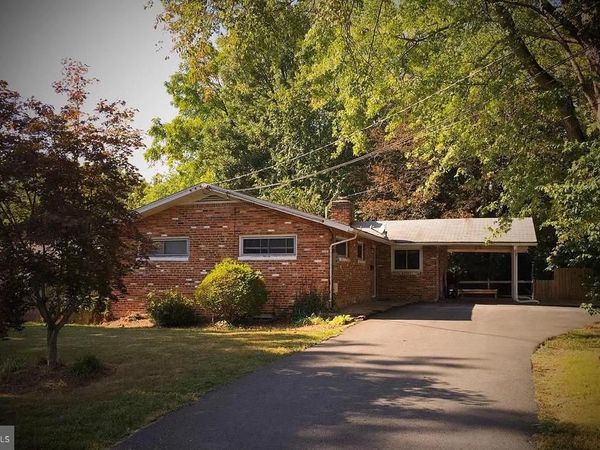 9920 PINEHURST AVENUE, FAIRFAX, VA 22030