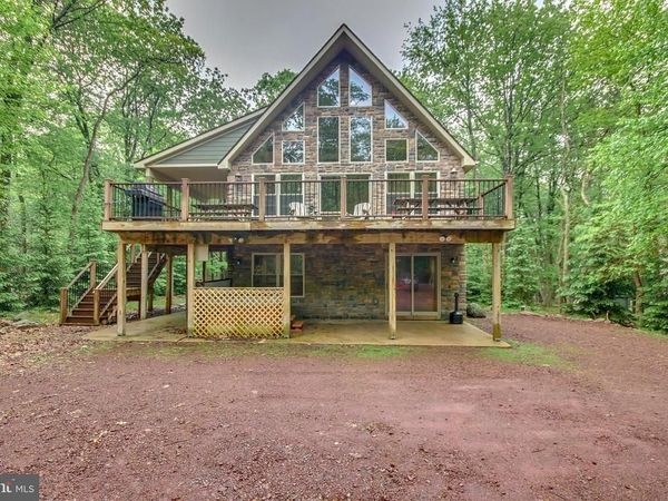 87 PINEKNOLL DRIVE , LAKE HARMONY, PA 18624