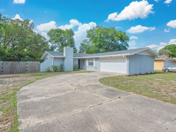 624 Ferretti Avenue, Fort Walton Beach, FL 32547