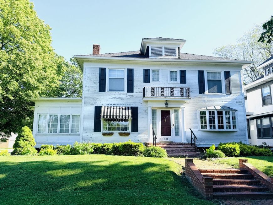 Main Photo