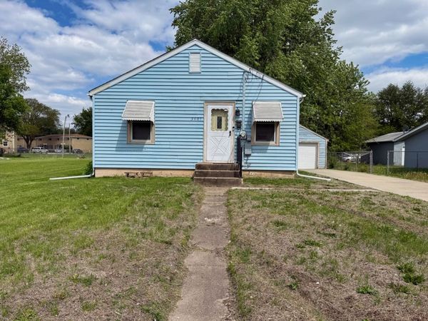 3607 9th Street , Rock Island, IL 61201