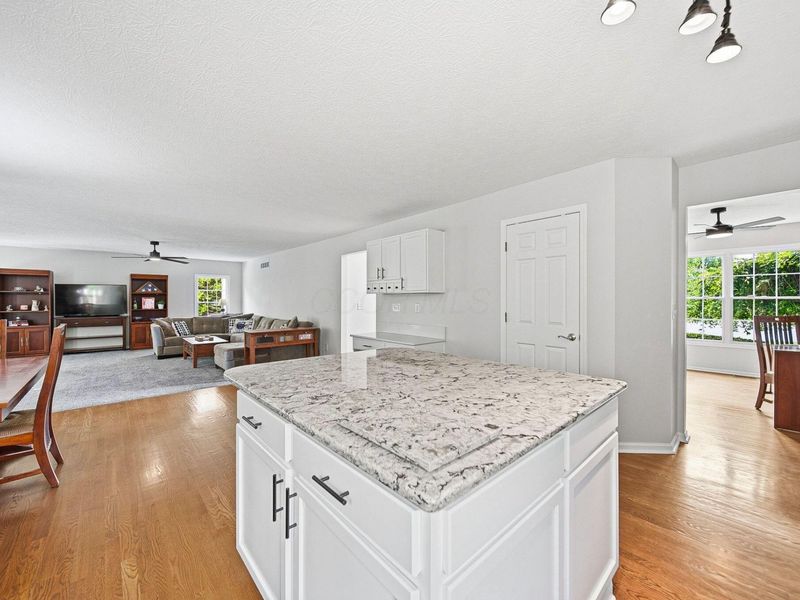 9186 Marlebury End, Powell, OH 43065 Photo 5