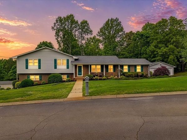 1107 Brentwood Drive , Etowah, TN 37331