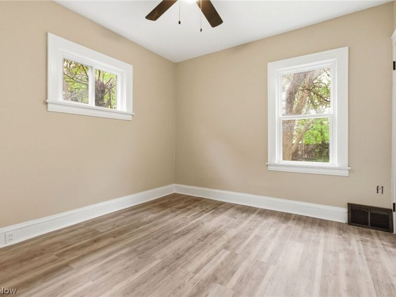 10710 Reno Avenue , Cleveland, OH 44105 Photo 10