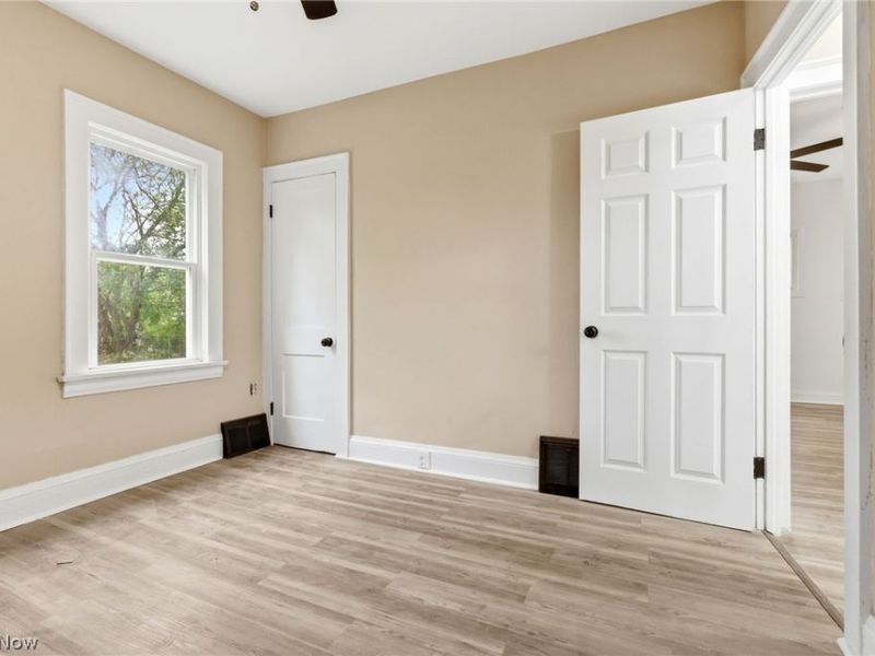 10710 Reno Avenue , Cleveland, OH 44105 Photo 11