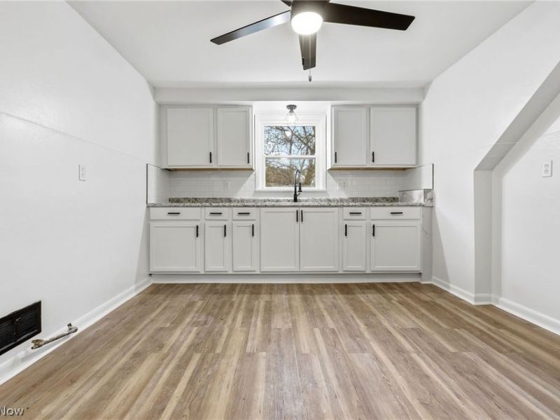 10710 Reno Avenue , Cleveland, OH 44105 Photo 13