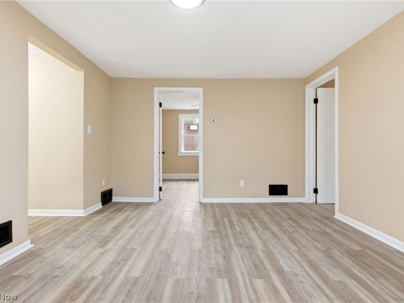 10710 Reno Avenue , Cleveland, OH 44105 Photo 19