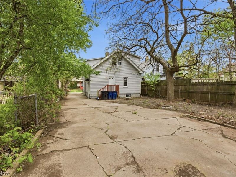 10710 Reno Avenue , Cleveland, OH 44105 Photo 22