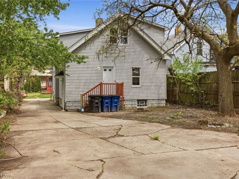 10710 Reno Avenue , Cleveland, OH 44105 Photo 23