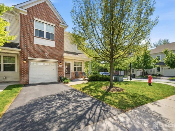 133 Savoth Lane , Colonia, NJ 07067
