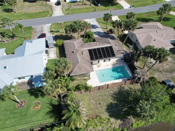 1061 Carnation Drive, Sebastian, FL 32958