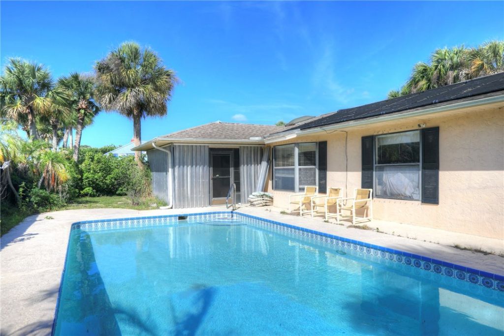 1061 Carnation Drive, Sebastian, FL 32958 Photo