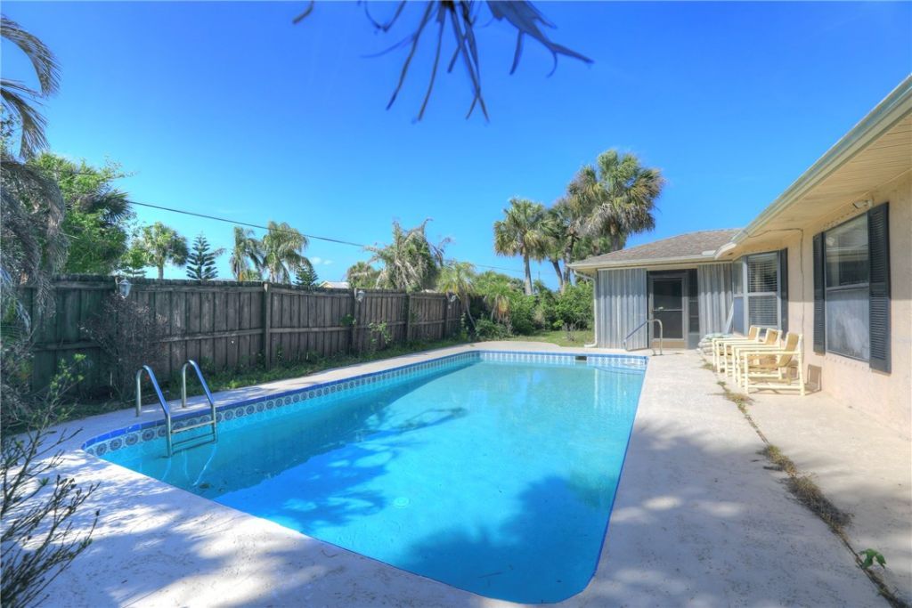 1061 Carnation Drive, Sebastian, FL 32958 Photo