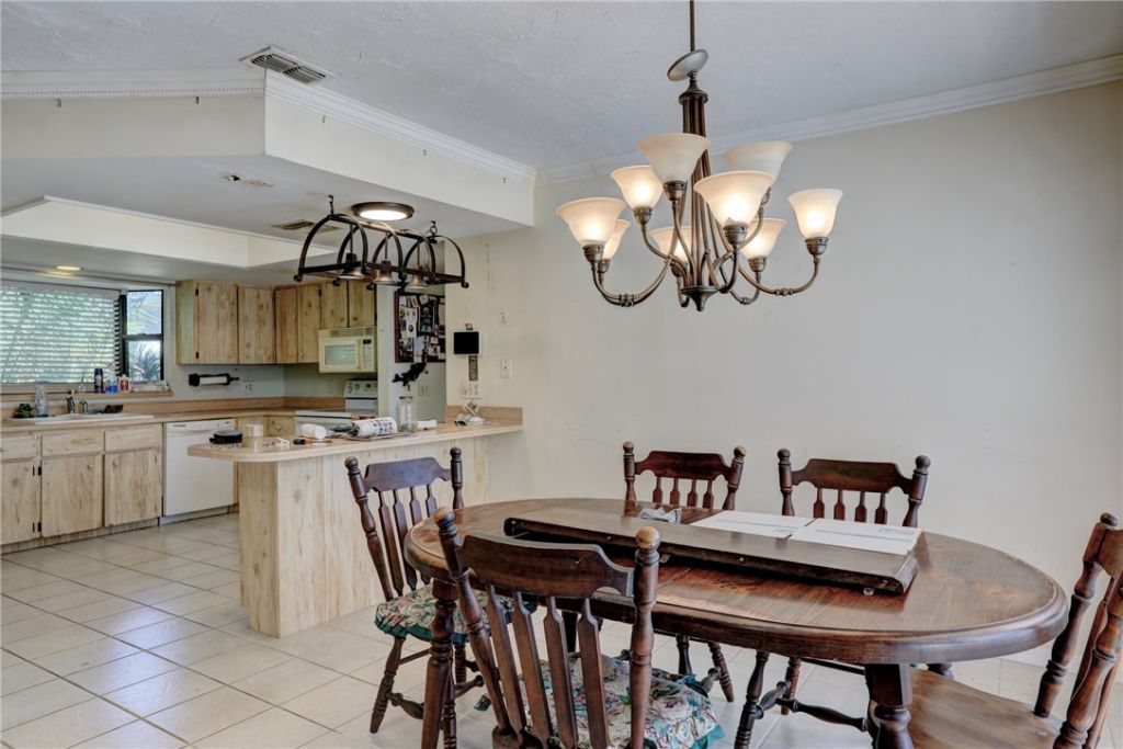 1061 Carnation Drive, Sebastian, FL 32958 Photo