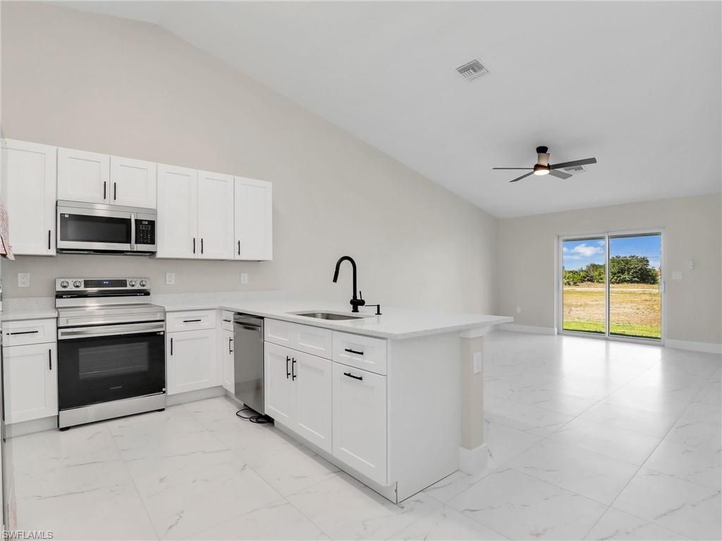 362/364 Petite Ave, Lehigh Acres, FL 33974 Photo
