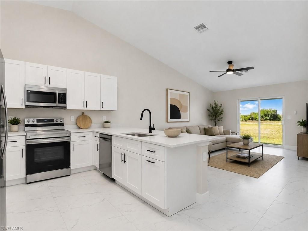 362/364 Petite Ave, Lehigh Acres, FL 33974 Photo
