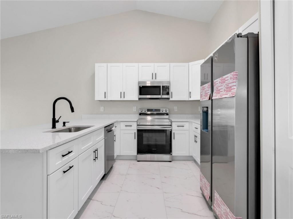 362/364 Petite Ave, Lehigh Acres, FL 33974 Photo