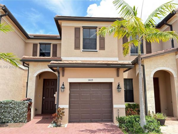 3469 W 106th St , Hialeah, FL 33018