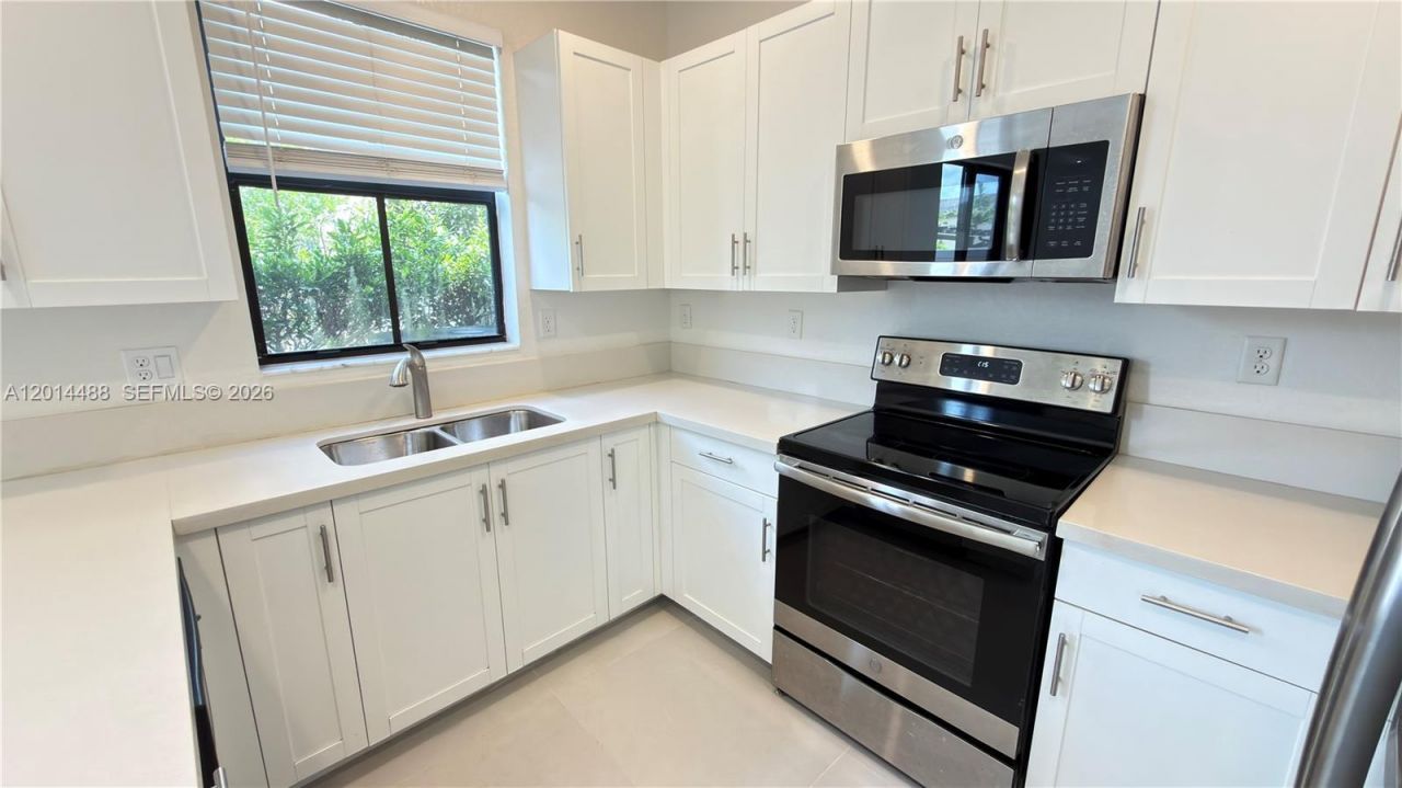 3469 W 106th St, Hialeah, FL 33018 Photo