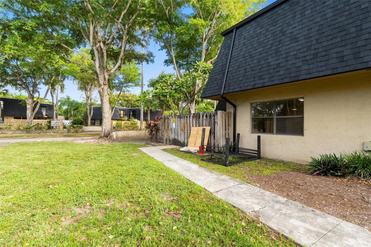 14289 SW 94th Cir Ln, Unit 103-26, Miami, FL 33186 Photo