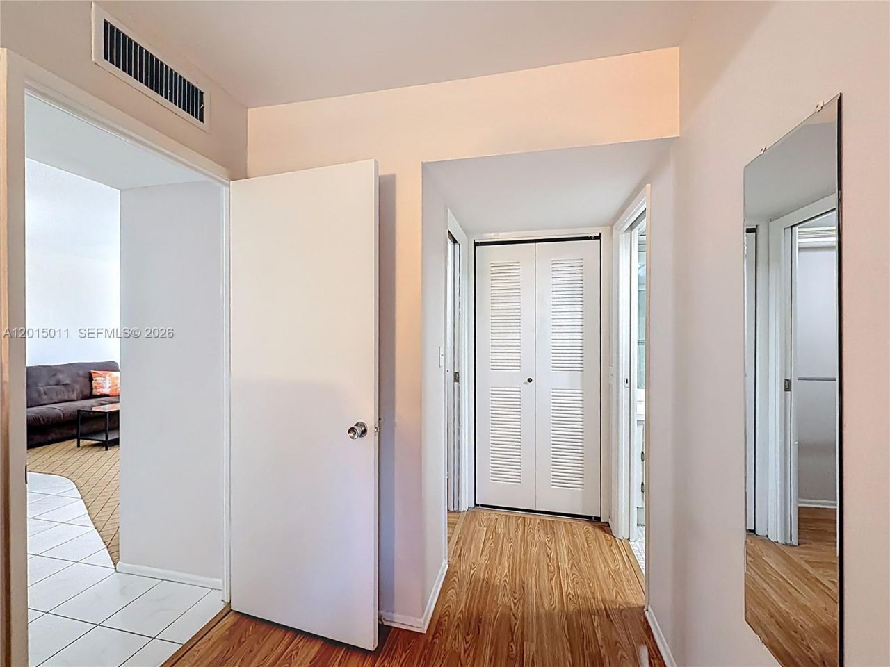 605 Oaks Dr, Unit 405, Pompano Beach, FL 33069 Photo