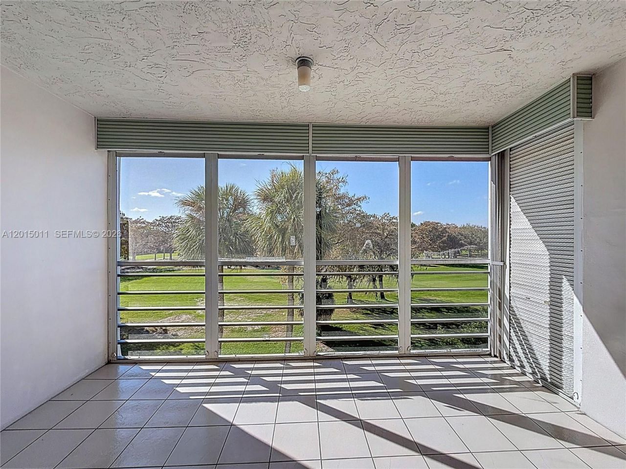 605 Oaks Dr, Unit 405, Pompano Beach, FL 33069 Photo