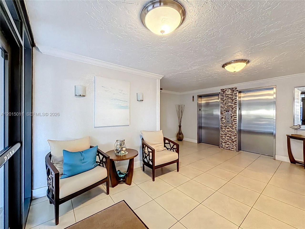 605 Oaks Dr, Unit 405, Pompano Beach, FL 33069 Photo