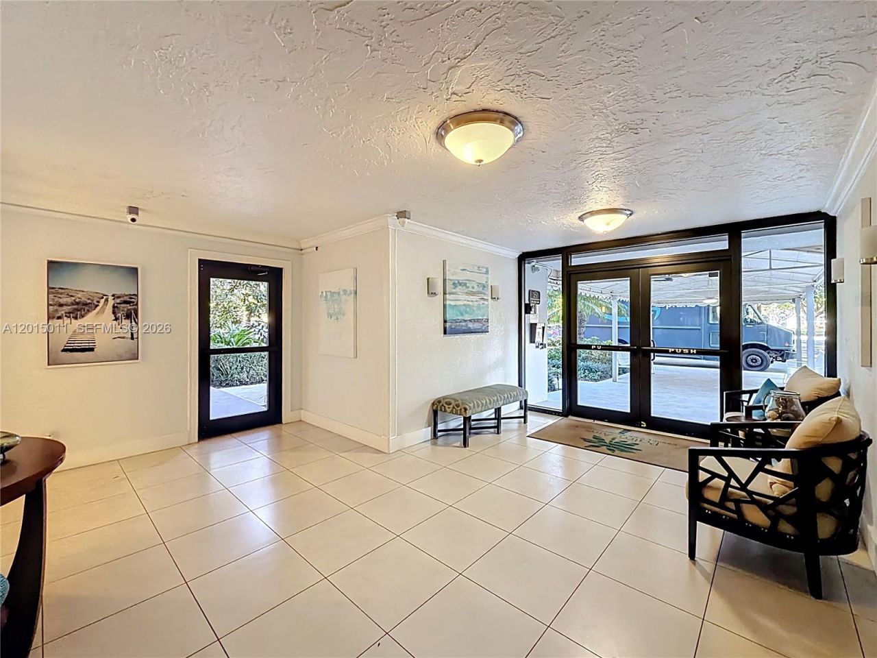 605 Oaks Dr, Unit 405, Pompano Beach, FL 33069 Photo