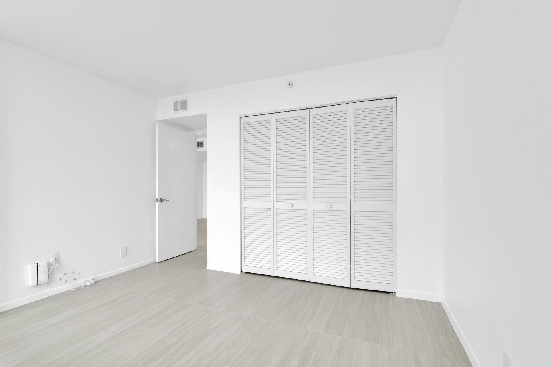 7754 Lakeside Boulevard, Unit 446, Boca Raton, FL 33434 Photo