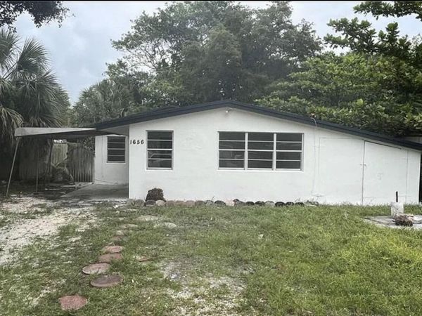 1656 SW 30th Avenue, Fort Lauderdale, FL 33312