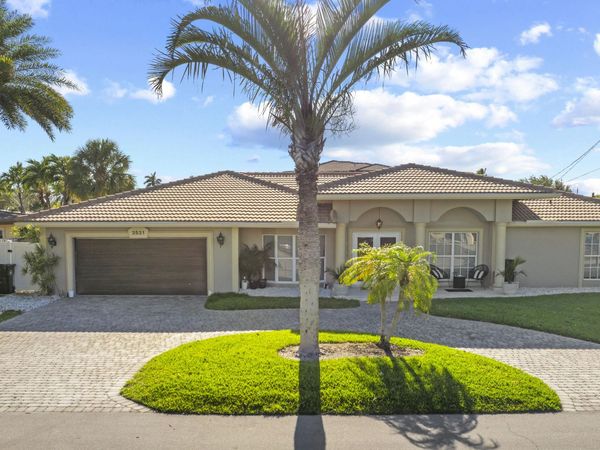3531 NE 30th Avenue, Lighthouse Point, FL 33064