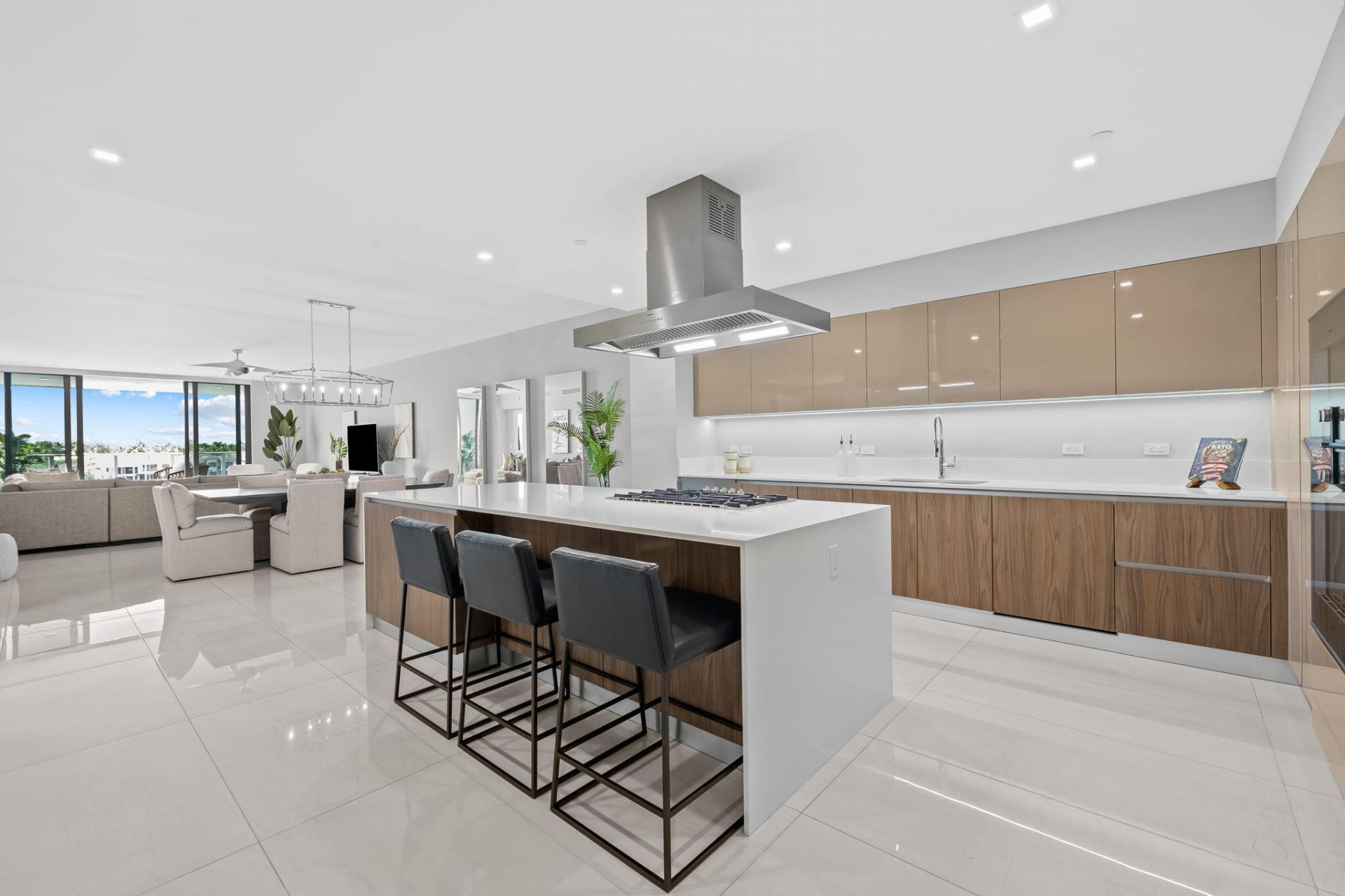 435 Bayshore Drive, Unit 302, Fort Lauderdale, FL 33304 Photo