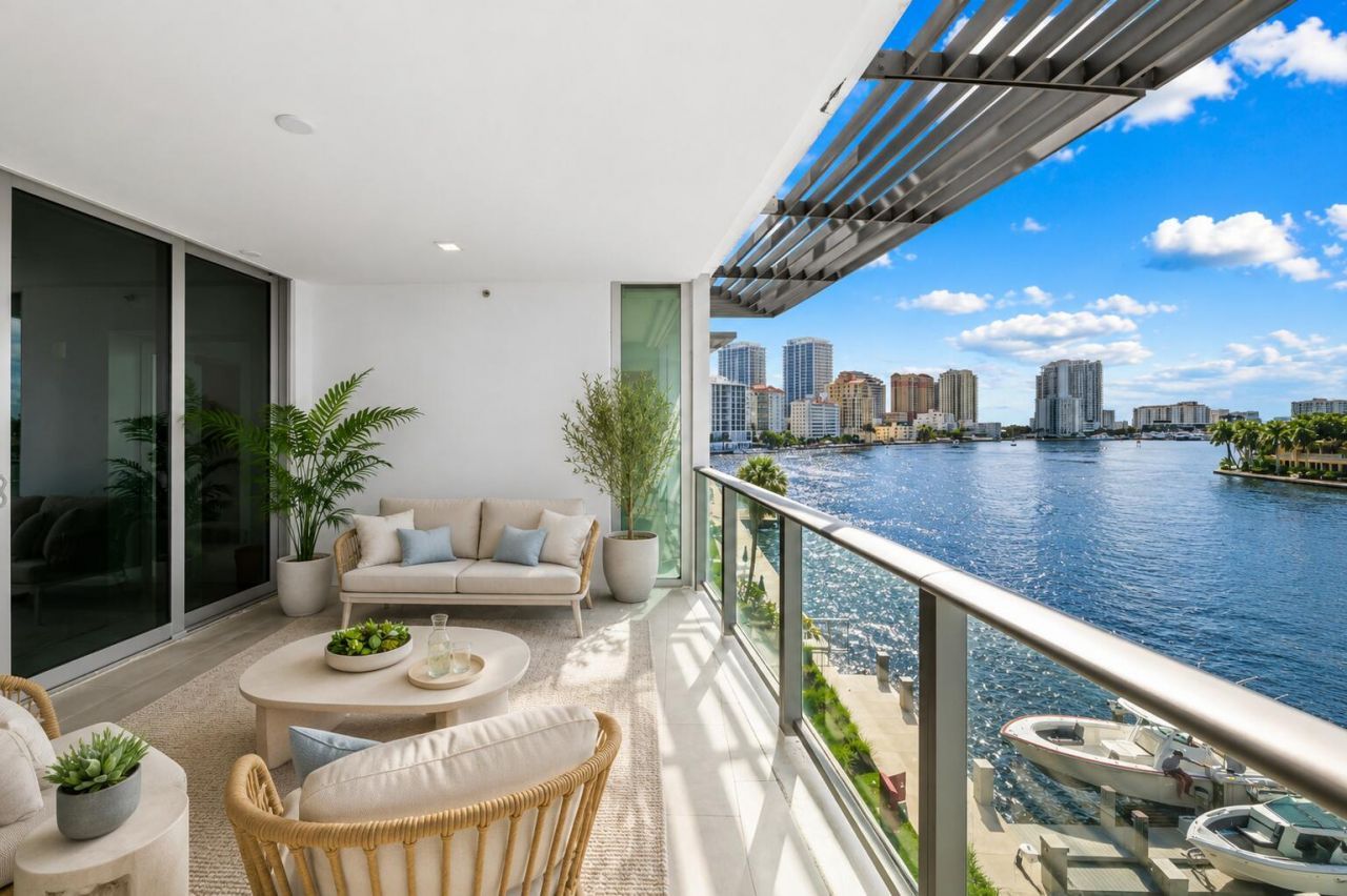 435 Bayshore Drive, Unit 302, Fort Lauderdale, FL 33304 Photo