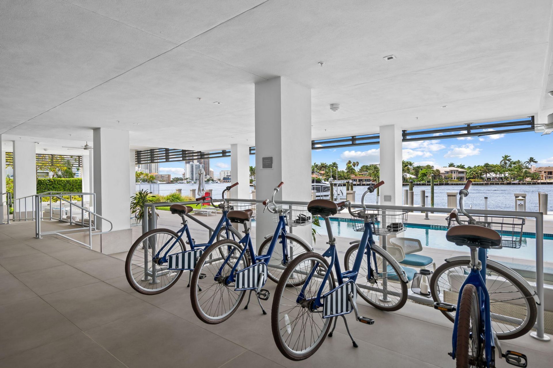 435 Bayshore Drive, Unit 302, Fort Lauderdale, FL 33304 Photo