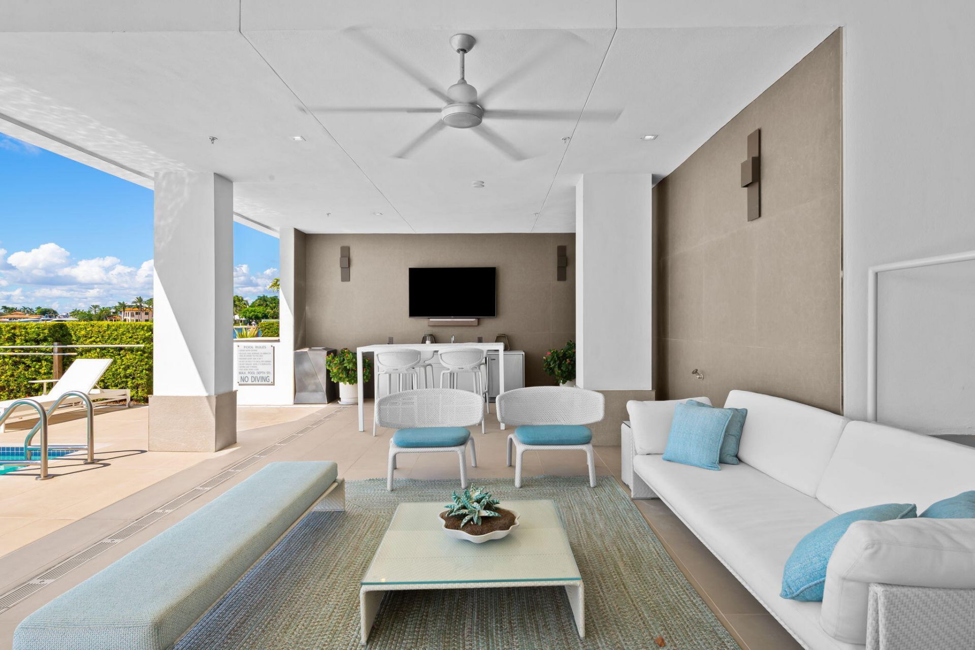 435 Bayshore Drive, Unit 302, Fort Lauderdale, FL 33304 Photo